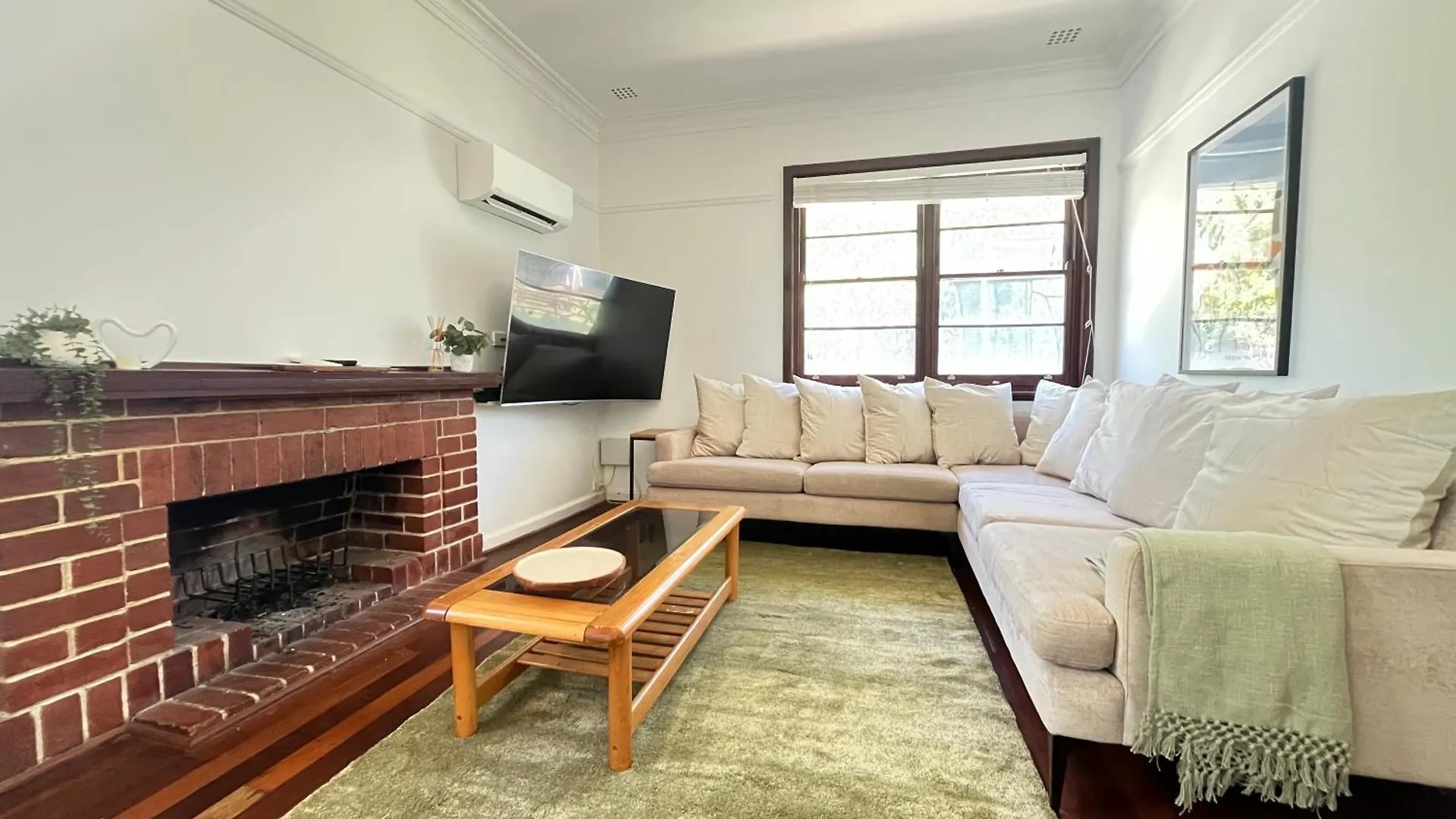 2 Cute Cosy Cottage Garden 2Brms Perth 0*,  Australia